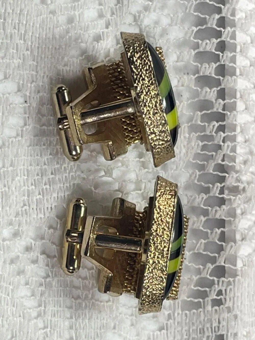 Vintage HICKOK Gold Mesh Wrap Cufflinks Black Green Atomic Glass Cabochon MCM